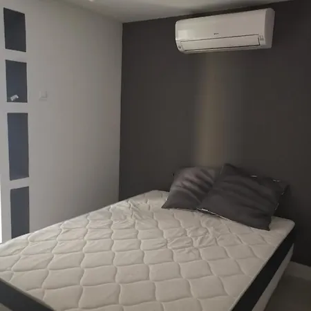P2 Ventabren Apartment *